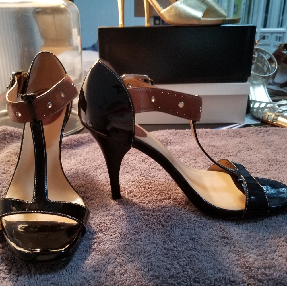 COLE HAAN 9.5 OPEN TOE HEELS